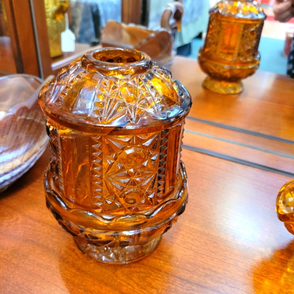 Amber colored indiana glass large stars and bars fairy lamp